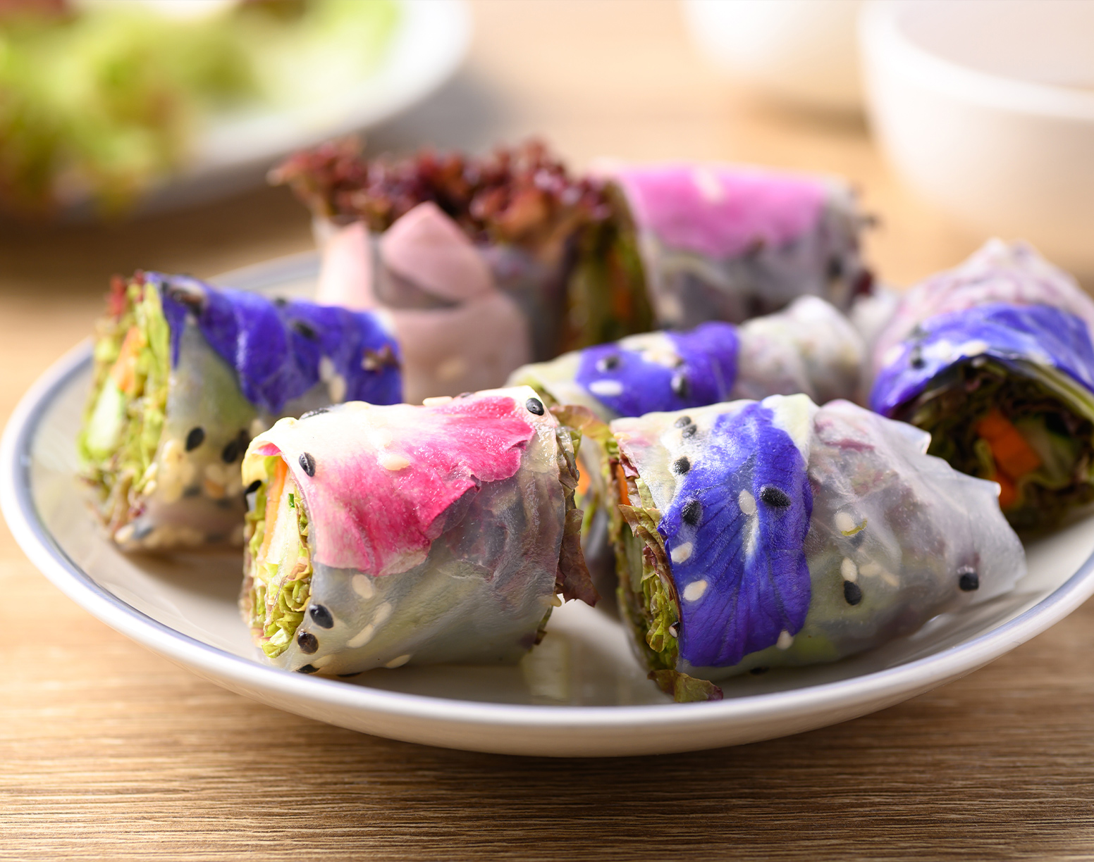 Préparation culinaire avec des plantes comestibles